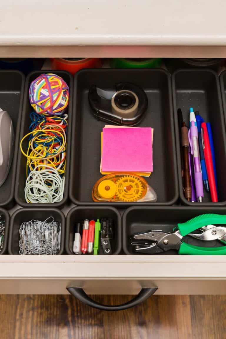 How To Organize Your Life, 21+ Simple Habits That Will Help You Stay Organized